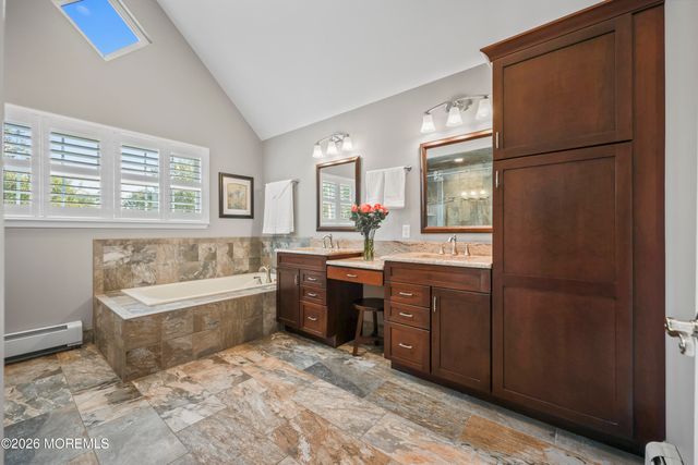 39 Rodeo Drive, West Creek, NJ 08092