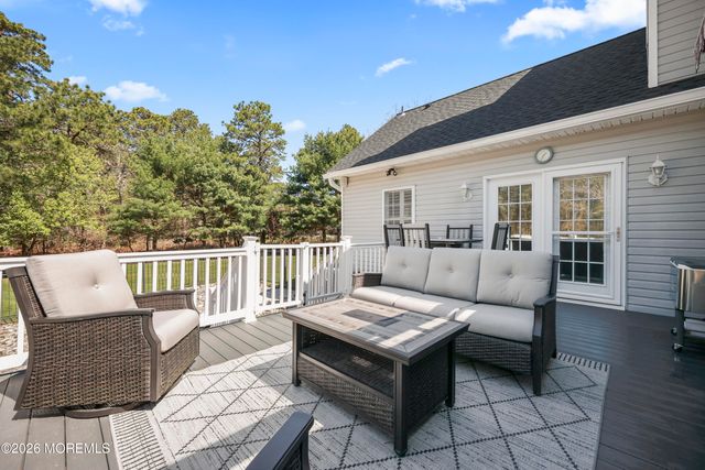 39 Rodeo Drive, West Creek, NJ 08092