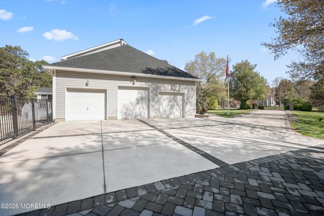 39 Rodeo Drive, West Creek, NJ 08092