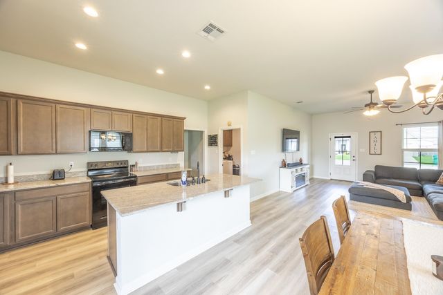 126 Shadow Pointe Road, Thibodaux, LA 70301