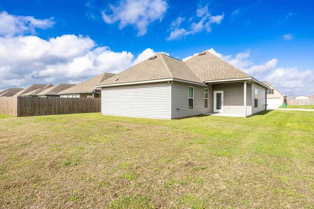 126 Shadow Pointe Road, Thibodaux, LA 70301