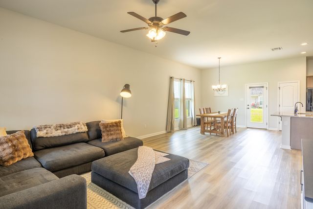 126 Shadow Pointe Road, Thibodaux, LA 70301