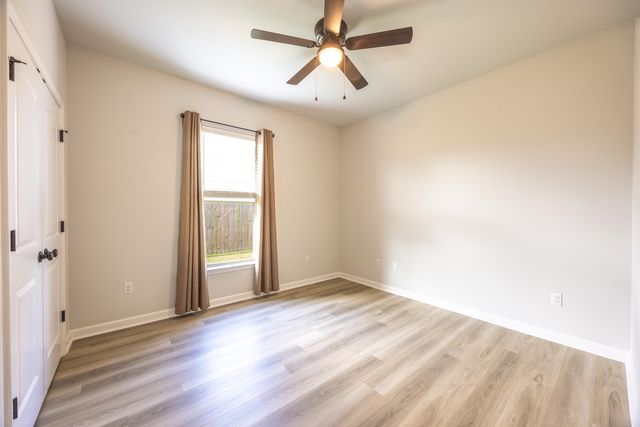 126 Shadow Pointe Road, Thibodaux, LA 70301