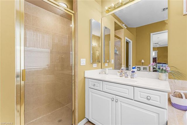 2090 Oxford Ridge CIR, Lehigh Acres, FL 33973