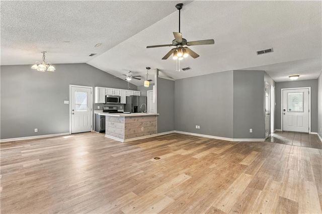 9420 Copperfield Drive N, Mobile, AL 36608