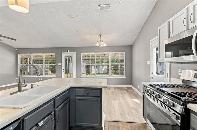 9420 Copperfield Drive N, Mobile, AL 36608