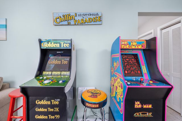 8425 Gulf Boulevard 213, Navarre, FL 32566