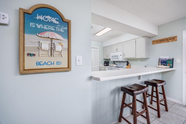 8425 Gulf Boulevard 213, Navarre, FL 32566