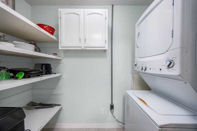 8425 Gulf Boulevard 213, Navarre, FL 32566