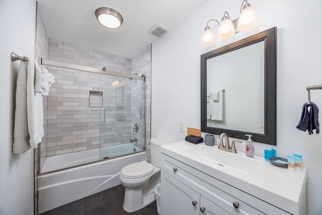 8425 Gulf Boulevard 213, Navarre, FL 32566