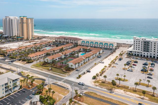 8425 Gulf Boulevard 213, Navarre, FL 32566