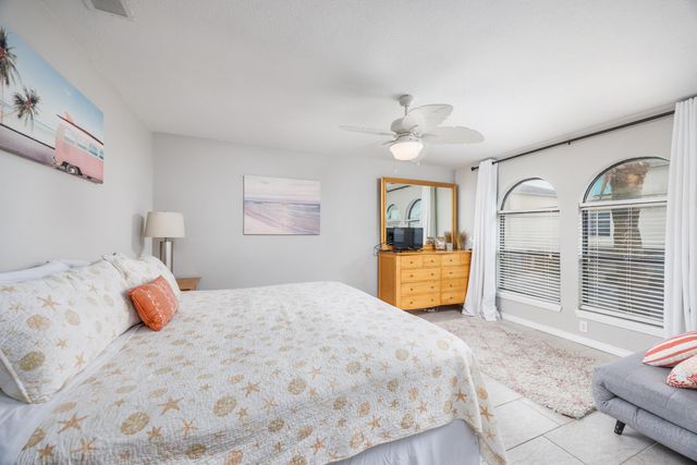 8425 Gulf Boulevard 213, Navarre, FL 32566