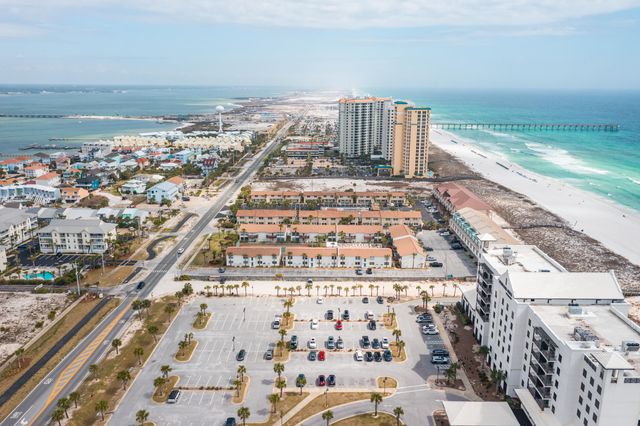 8425 Gulf Boulevard 213, Navarre, FL 32566