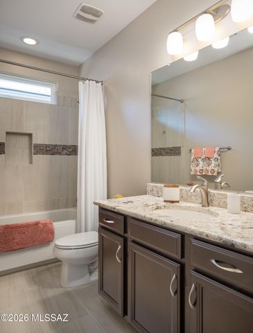 7245 W Secret Bluff Ps, Marana, AZ 85658