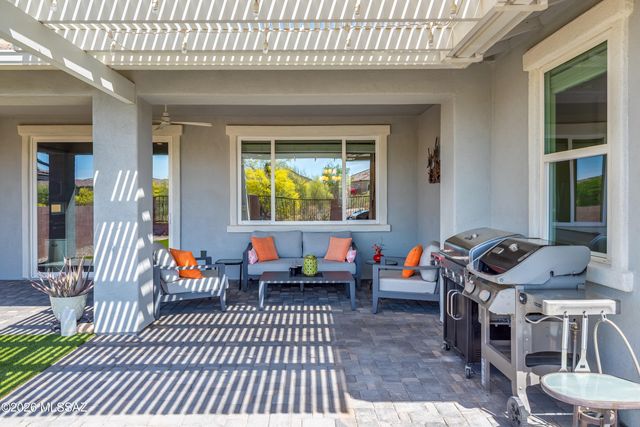 7245 W Secret Bluff Ps, Marana, AZ 85658
