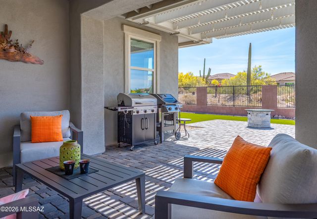 7245 W Secret Bluff Ps, Marana, AZ 85658