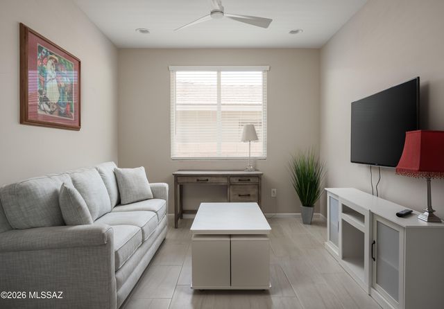 7245 W Secret Bluff Ps, Marana, AZ 85658