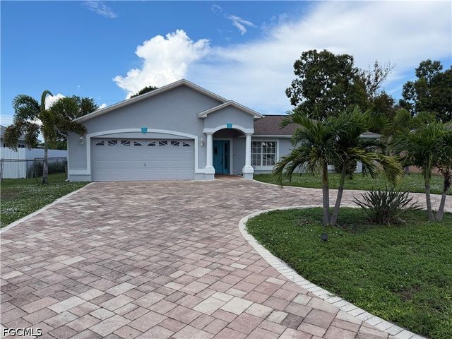 2126 SE 5th CT, Cape Coral, FL 33990