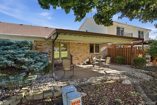18160 Raleigh Square Drive, Southgate, MI 48195