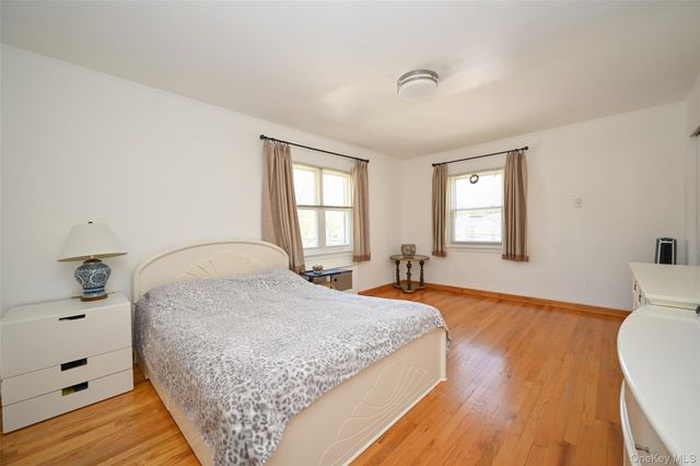 223-14 Kingsbury Avenue, Oakland Gardens, NY 11364