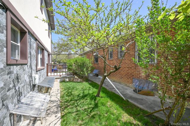 223-14 Kingsbury Avenue, Oakland Gardens, NY 11364