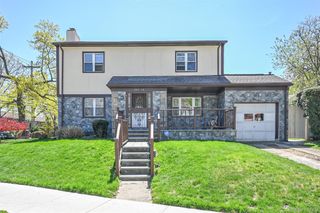 223-14 Kingsbury Avenue, Oakland Gardens, NY 11364