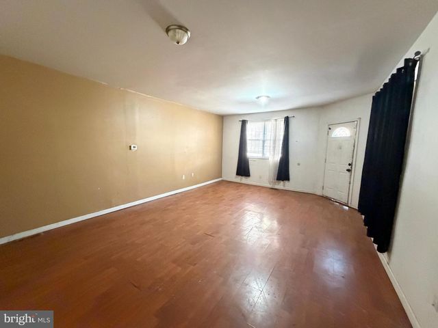 1501 S DOVER ST, Philadelphia, PA 19146