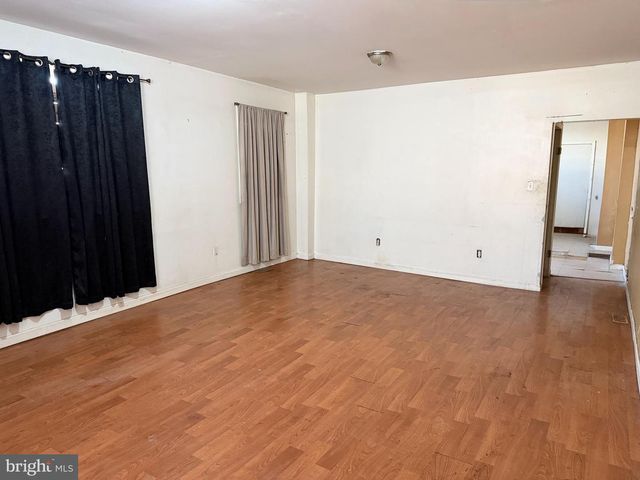 1501 S DOVER ST, Philadelphia, PA 19146