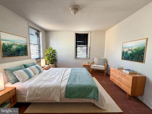 1501 S DOVER ST, Philadelphia, PA 19146