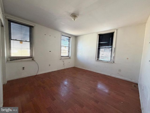 1501 S DOVER ST, Philadelphia, PA 19146