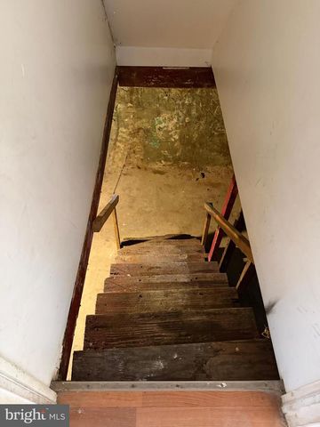 1501 S DOVER ST, Philadelphia, PA 19146