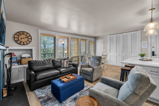 18575 SW Century Drive # 660, Bend, OR 97702