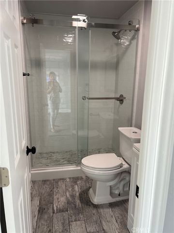 7068 Calvin Avenue, Reseda, CA 91335