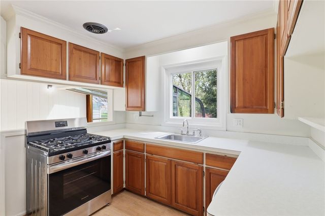 2632 Oakview Drive, Irondequoit, NY 14617