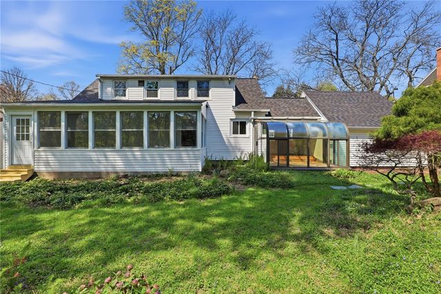 2632 Oakview Drive, Irondequoit, NY 14617