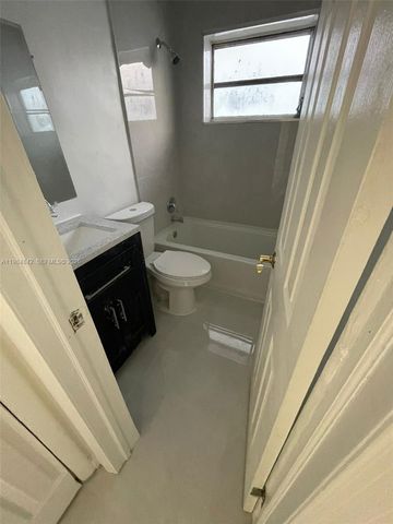 505 N 24th Ave 1, Hollywood, FL 33020