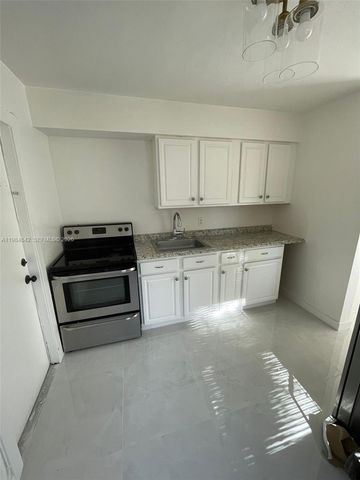 505 N 24th Ave 1, Hollywood, FL 33020