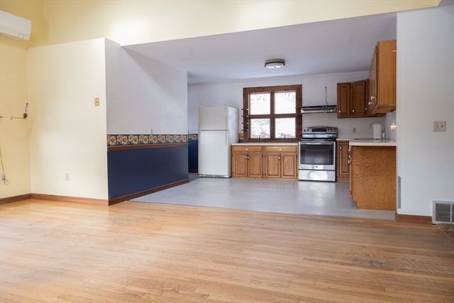 163 Prospect St Ext, Westfield, MA 01085