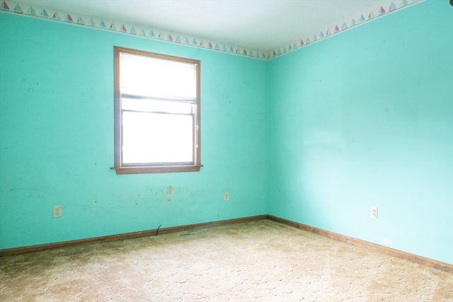 163 Prospect St Ext, Westfield, MA 01085