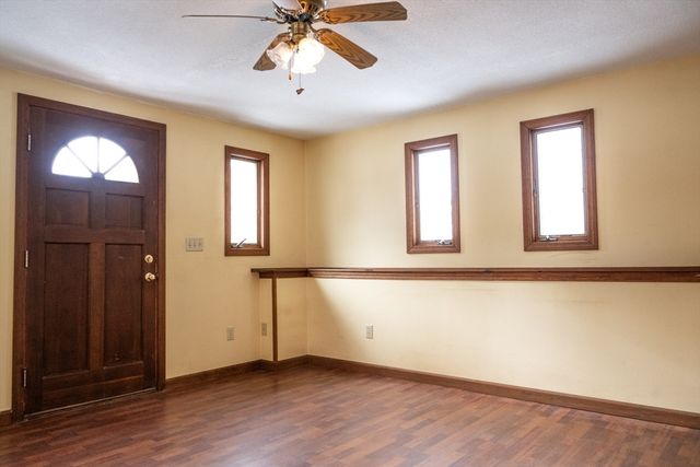 163 Prospect St Ext, Westfield, MA 01085