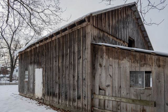 163 Prospect St Ext, Westfield, MA 01085