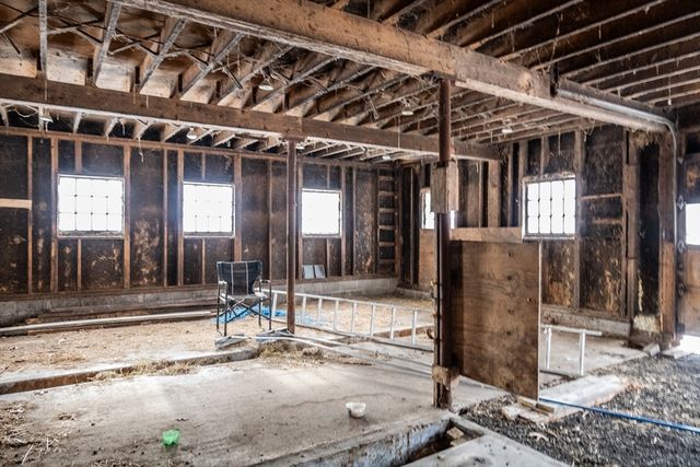 163 Prospect St Ext, Westfield, MA 01085