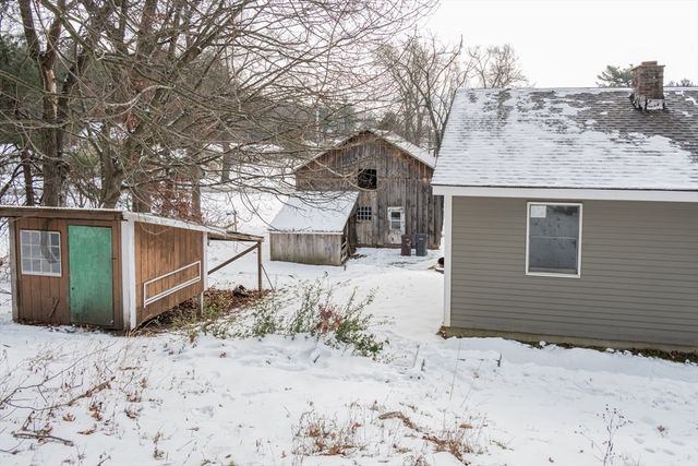 163 Prospect St Ext, Westfield, MA 01085