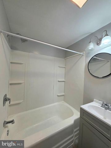 242 BELMONT AVE, Bridgeton, NJ 08302