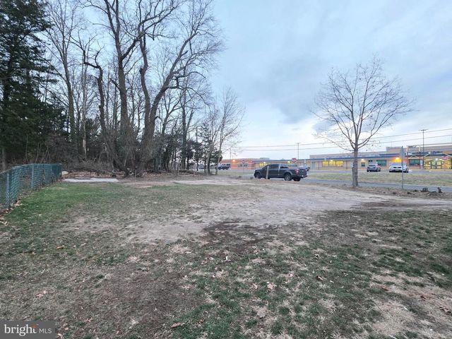 242 BELMONT AVE, Bridgeton, NJ 08302