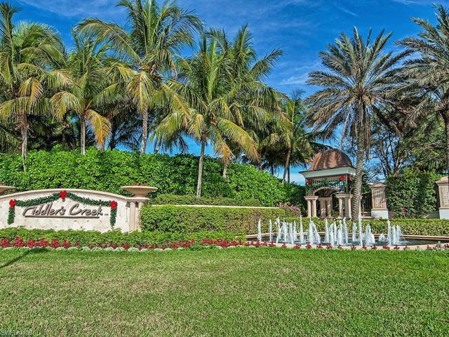 2850 Aviamar CIR, Naples, FL 34114