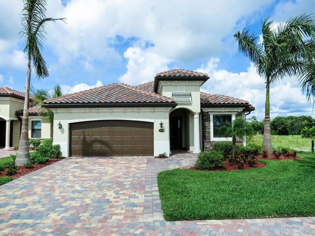 2850 Aviamar CIR, Naples, FL 34114