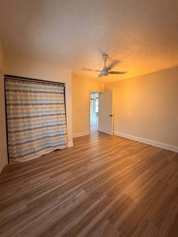 175 E 24TH Street, Riviera Beach, FL 33404