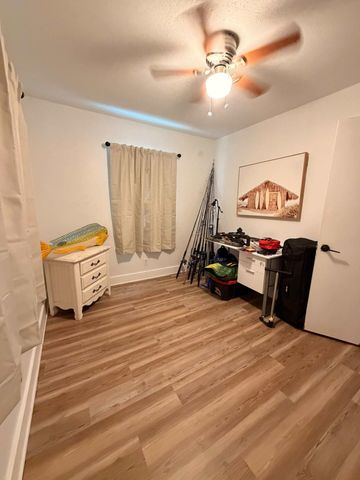 175 E 24TH Street, Riviera Beach, FL 33404