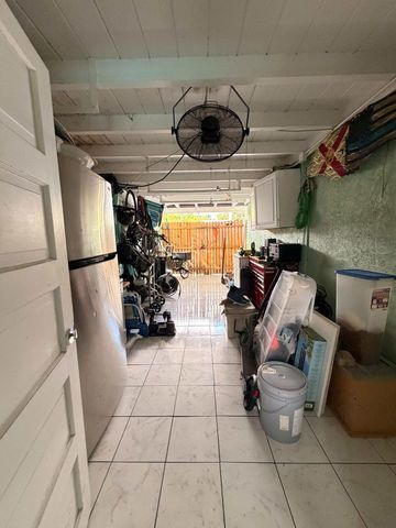 175 E 24TH Street, Riviera Beach, FL 33404